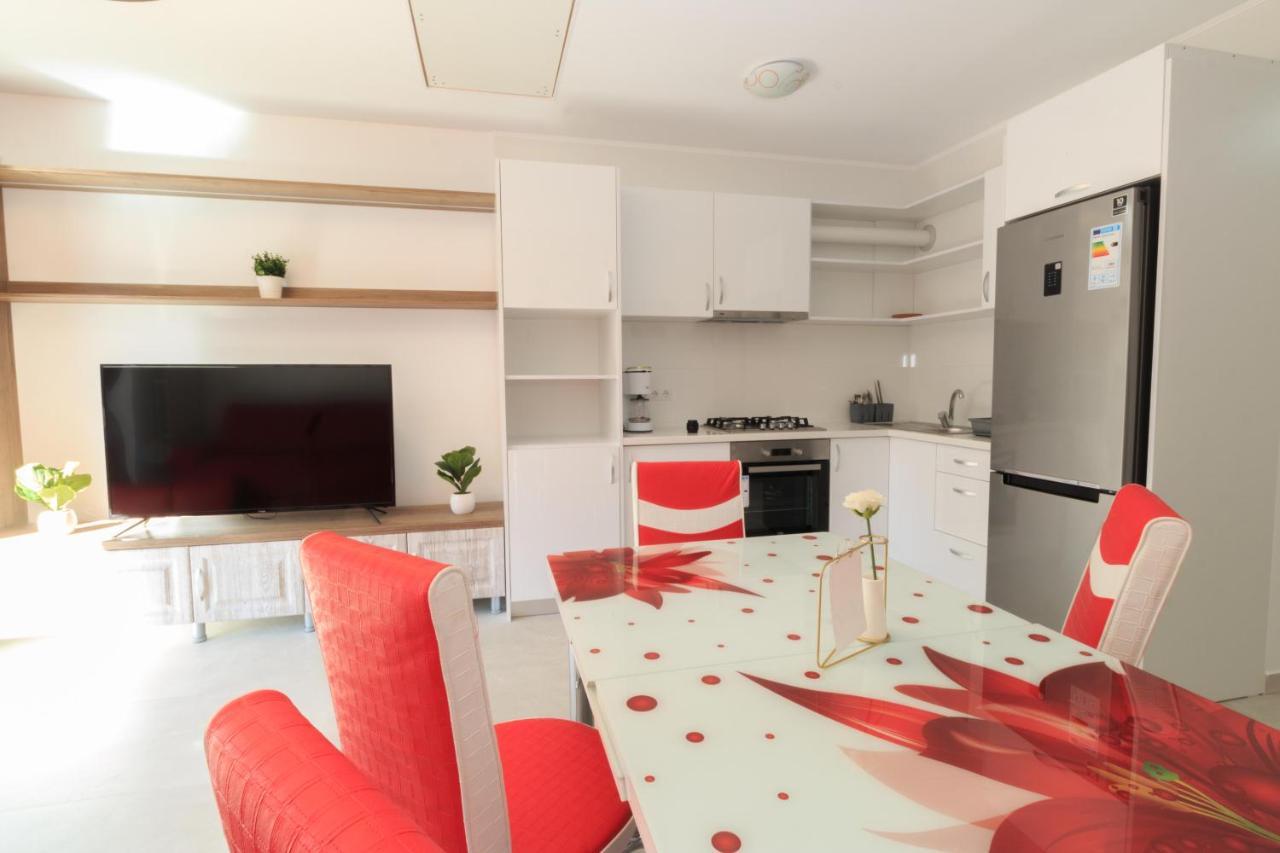 Stars & Mountain Apartment Buşteni Exterior foto